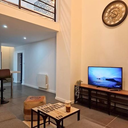 Апартаменти Grand Loft Avec Terrasse Privee Сент-Етьєн Екстер'єр фото